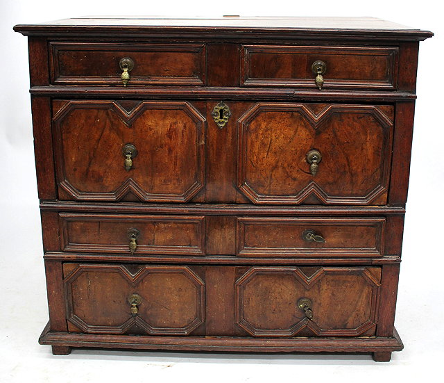 Appraisal: A TH CENTURY OAK CHEST OF FOUR DRAWERS each with