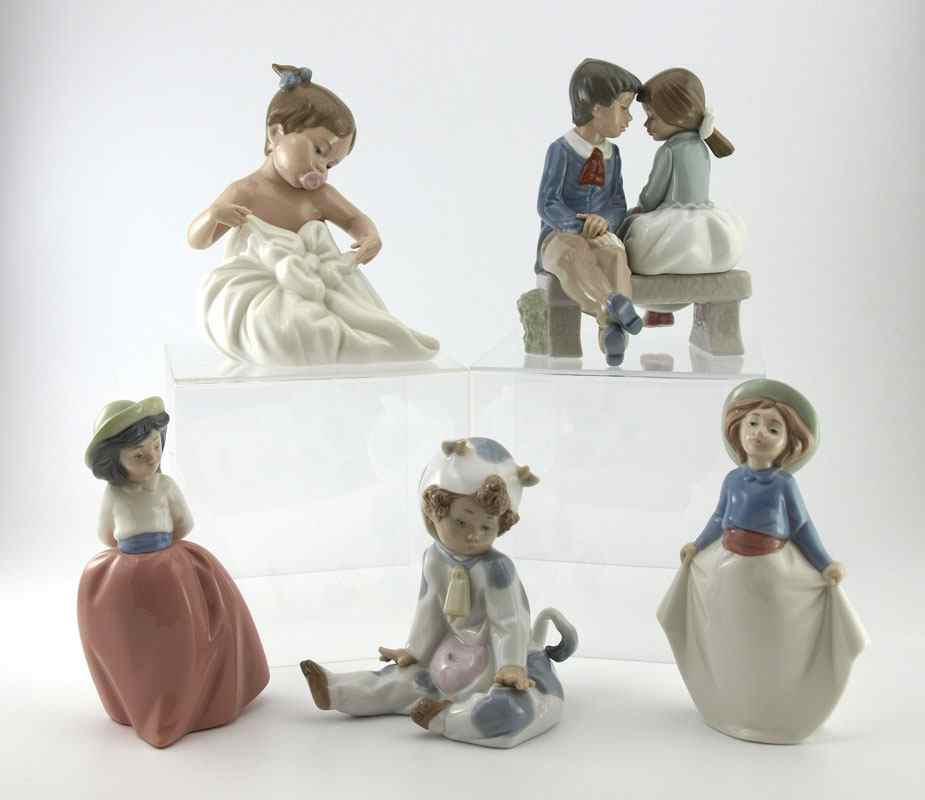 Appraisal: PC LLADRO NAO FIGURINES To include FIRST LOVE Vincente Martinez