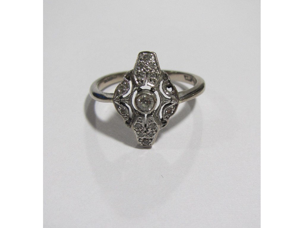 Appraisal: An Art Deco ct white gold diamond set dress ring