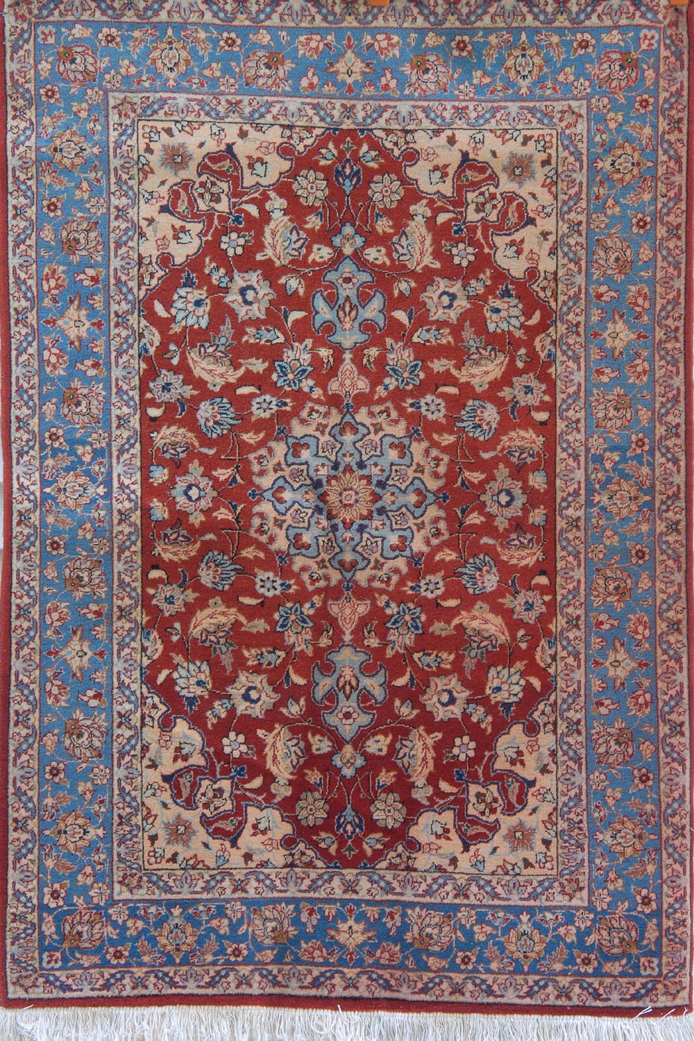 Appraisal: ORIENTAL RUG ISPHAHAN DESIGN ' x ' Central medallion of