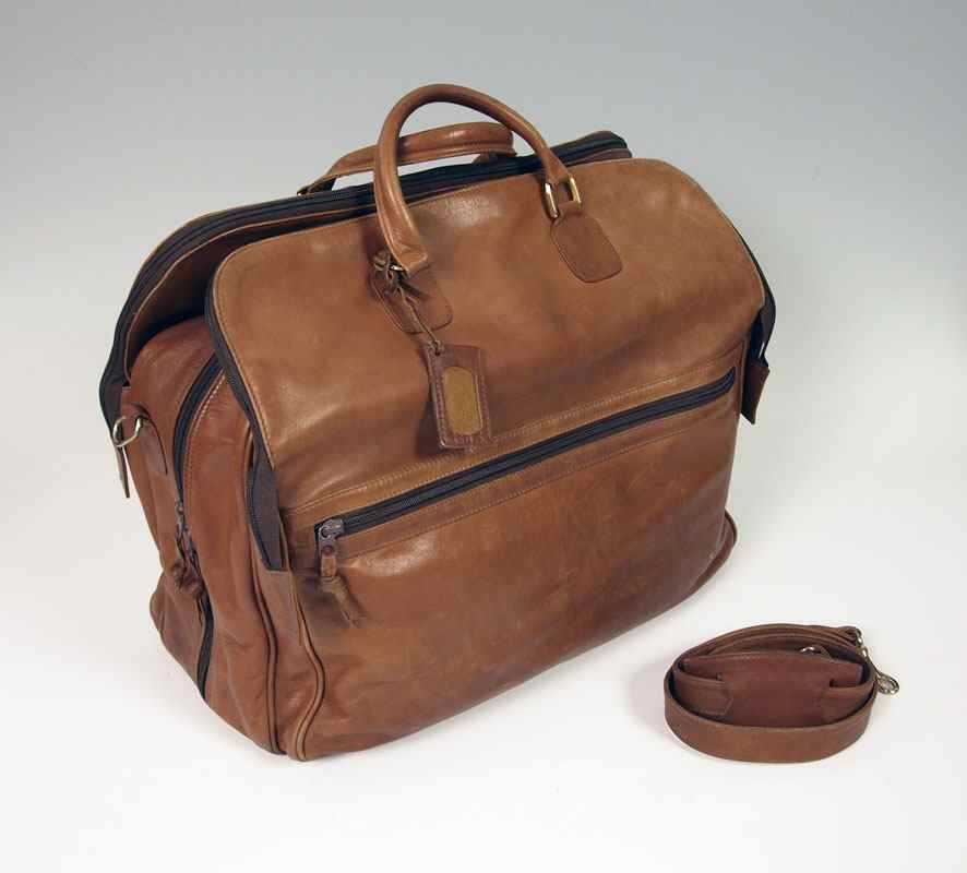 Appraisal: BROOKS BROTHERS LEATHER CARRY ON BAG 'S Soft tan leather