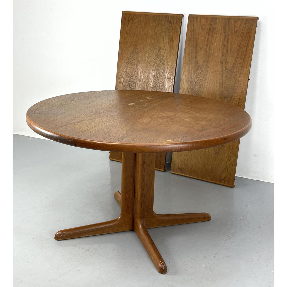 Appraisal: SKOVBY Danish Modern Teak Dining Table Some stains Includes -