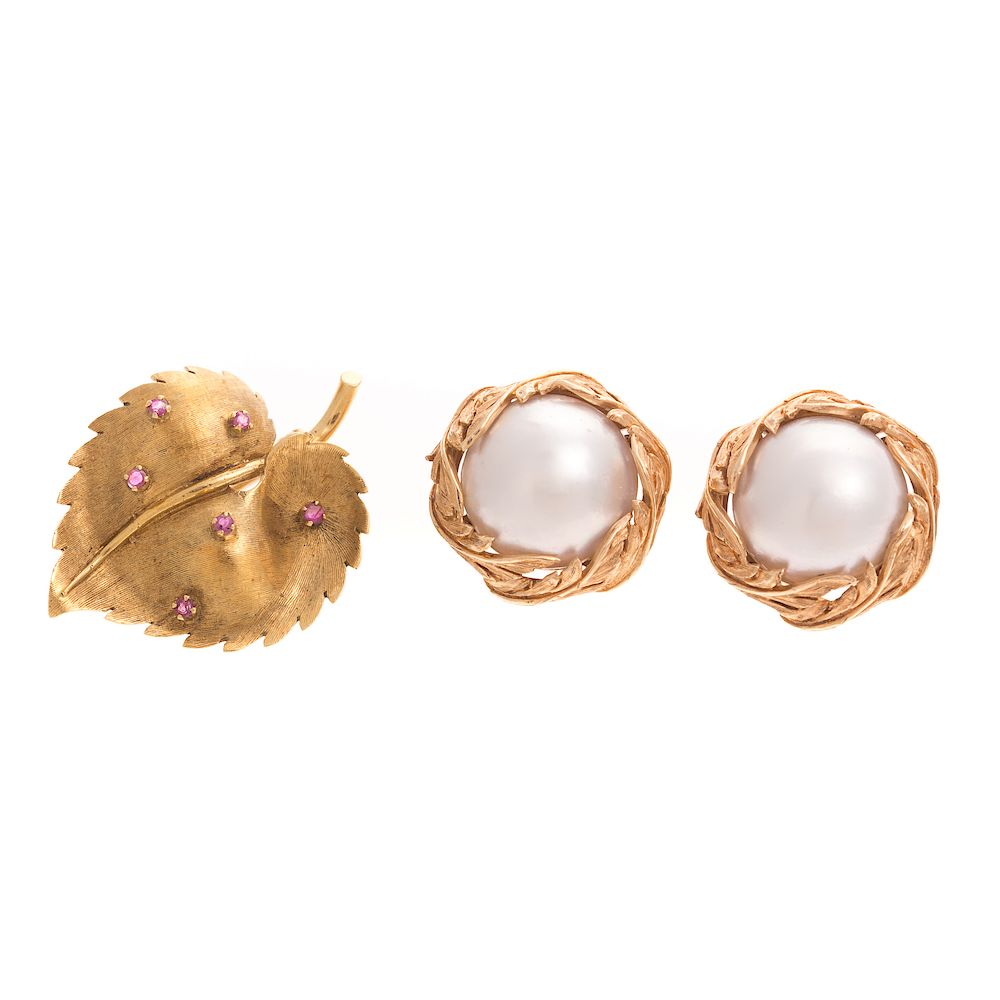 Appraisal: A Pair of Mabe Pearl Earrings Leaf Pin in K