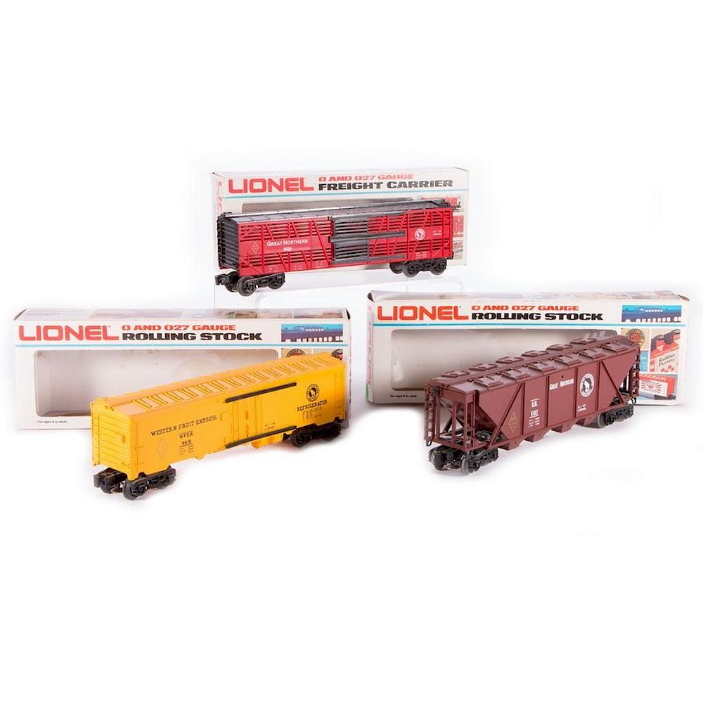 Appraisal: Lionel O Gauge FARR - - and - Freight Cars