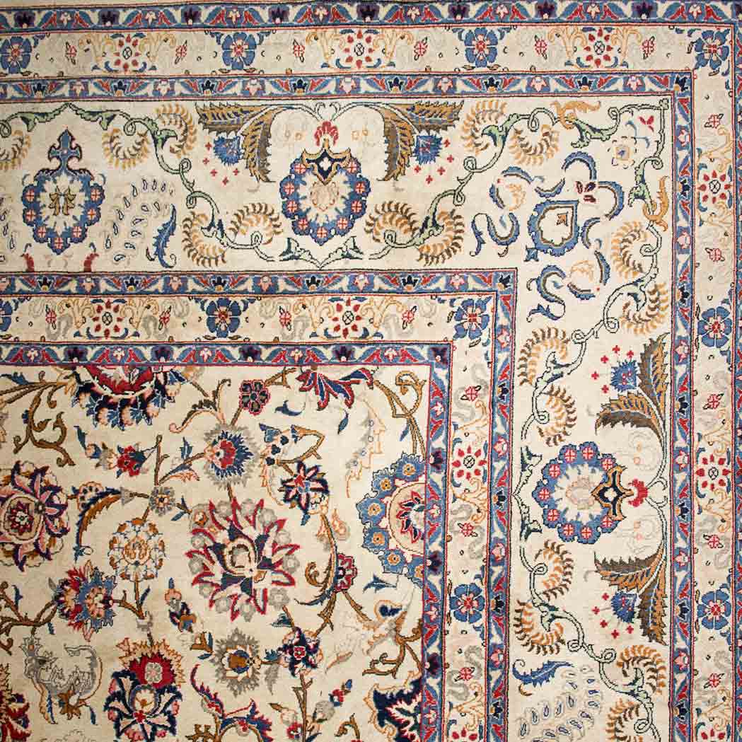 Appraisal: Kashan Carpet Central Persia mid th century The central rosette