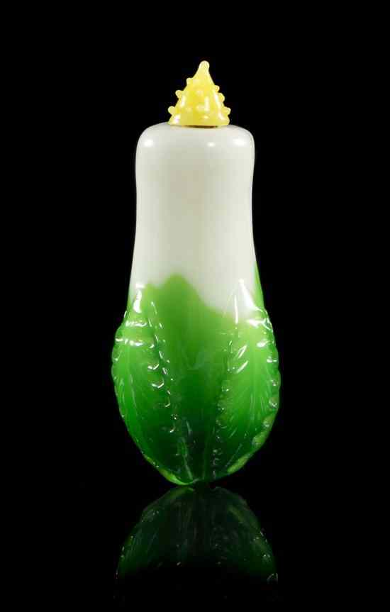 Appraisal: A Peking Glass Bok Choy Snuff Bottle having molded leaves