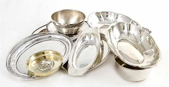 Appraisal: American sterling dishes bowls and salvers early th century comprising