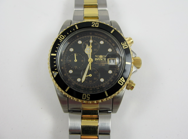 Appraisal: MAN'S INVICTA PRO-CHRONOGRAPH WRISTWATCH model stainless steel and gold tone