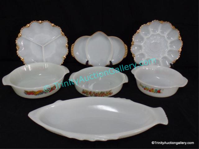 Appraisal: Vintage Fire King Glass Bake Serving Bowls This is for