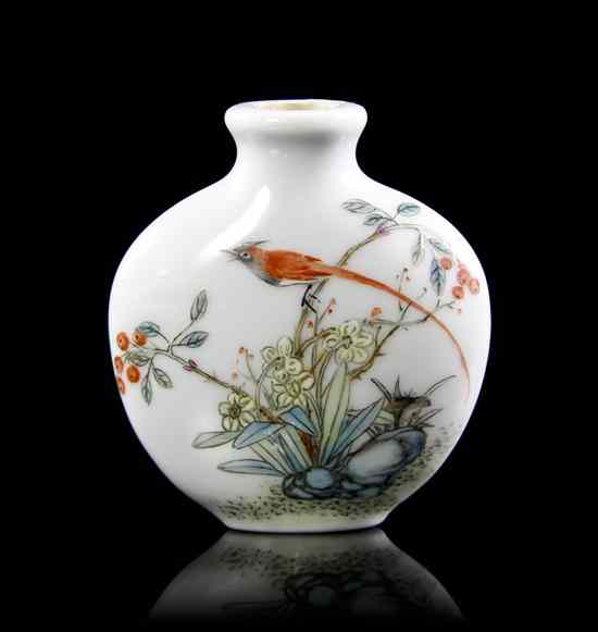 Appraisal: A Chinese Enameled Porcelain Snuff Bottle of compressed baluster form