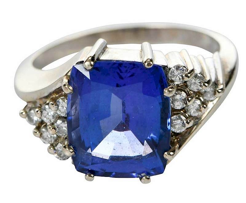 Appraisal: kt Tanzanite Diamond Ring center modified cushion cut tanzanite estimated