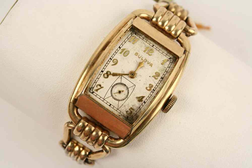 Appraisal: WRISTWATCH - Bulova Curvex with original K gold filled link