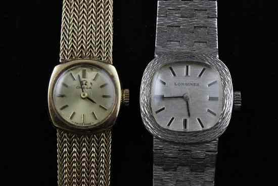 Appraisal: A lady's early 's ct gold Omega wrist watch on