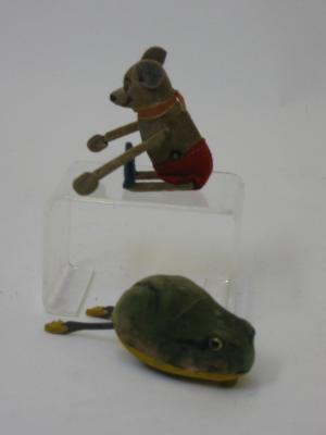 Appraisal: A SCHUCO CLOCKWORK SOMERSAULTING MOUSE and a Schuco novelty frog