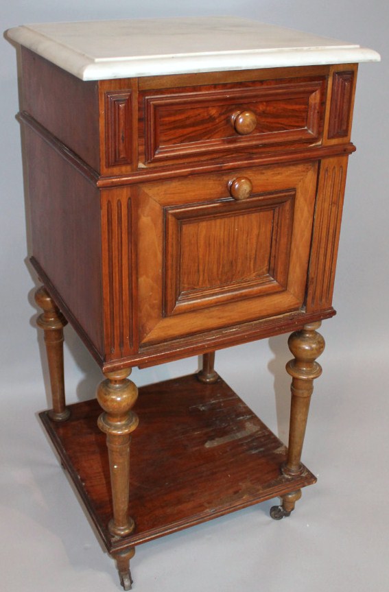 Appraisal: An early thC French walnut side cabinet with a marbled