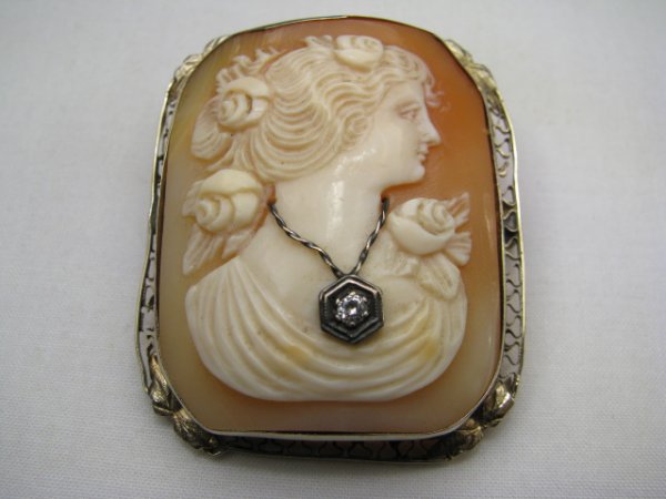 Appraisal: Vintage K white gold hand carved shell cameo pin brooch