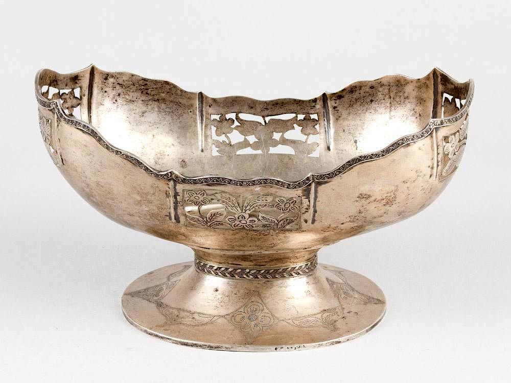 Appraisal: A late th Century silver centre piece A late th