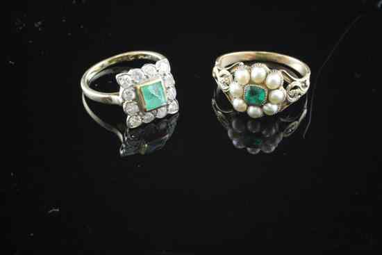 Appraisal: A Victorian gold emerald and pearl cluster ring size M