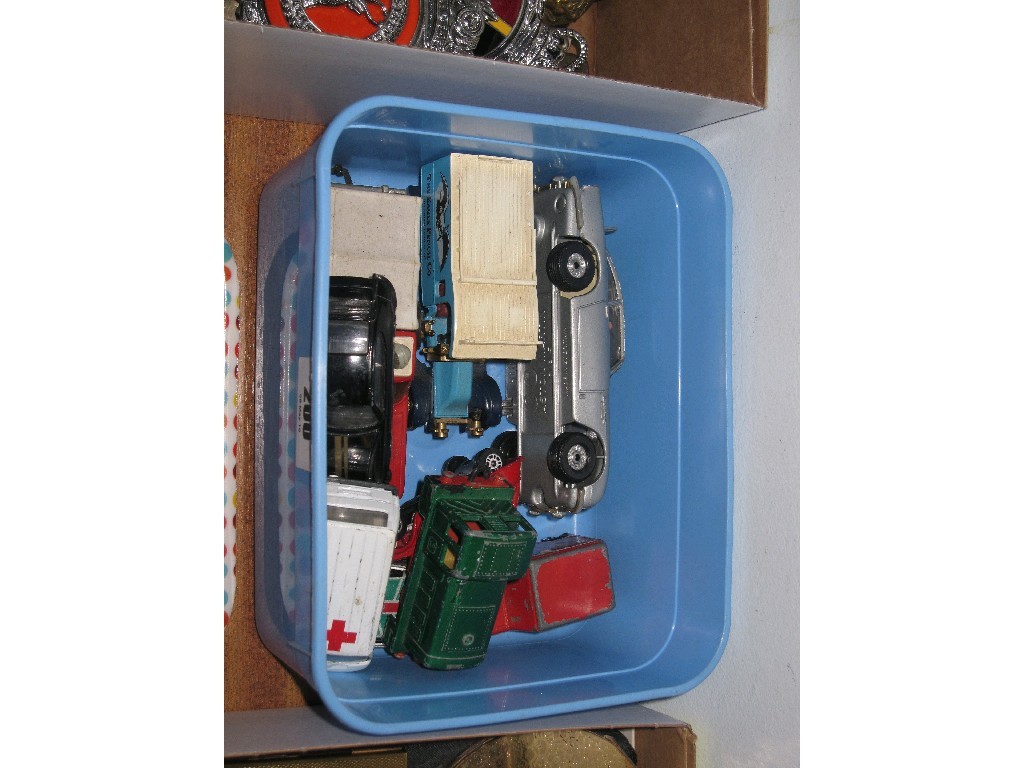 Appraisal: Box of assorted model cars and vans including a Corgi