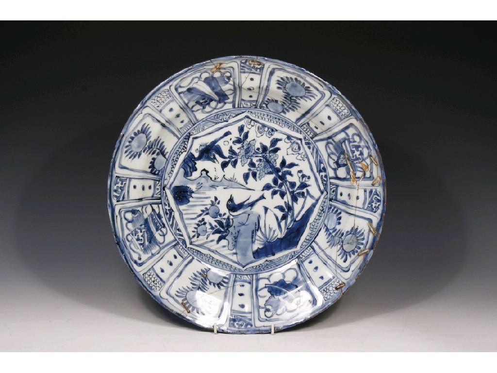 Appraisal: A CHINESE KRAAK BLUE AND WHITE DISH decorated with birds