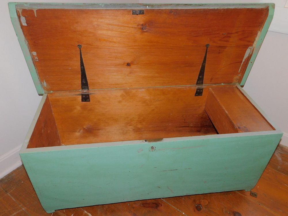 Appraisal: ANTIQUE GREEN SEA CHEST TRUNK th century pine lift top