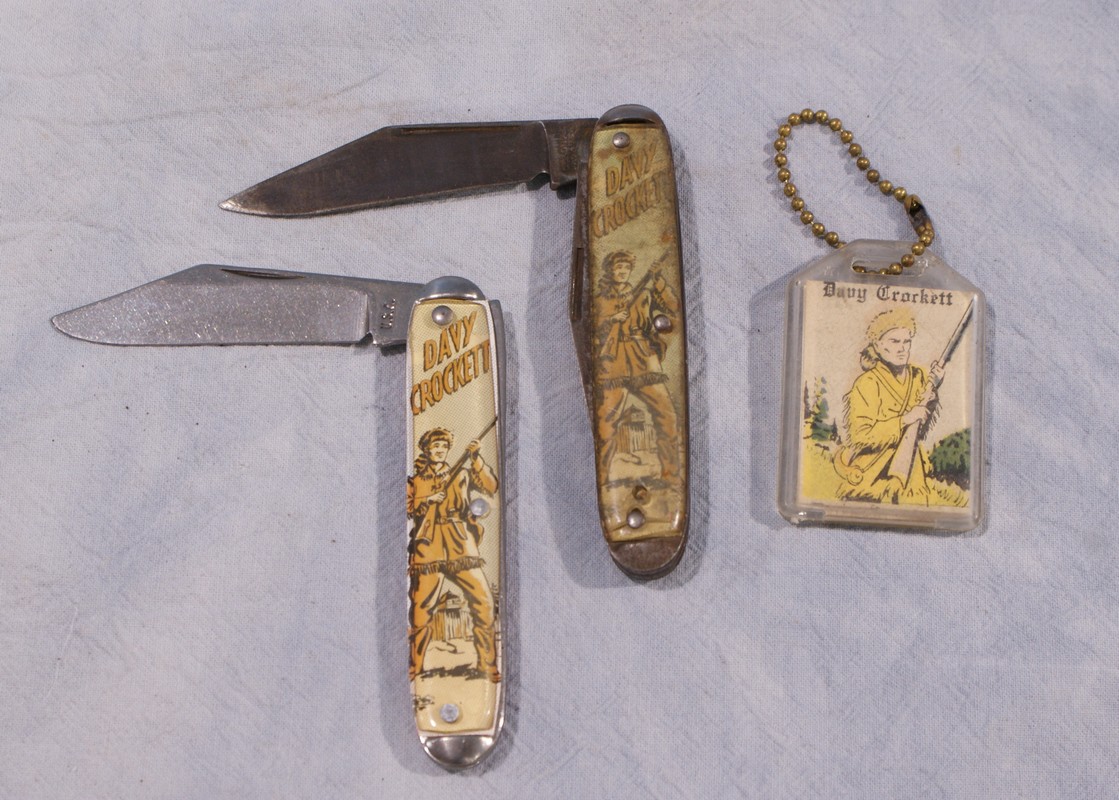 Appraisal: Davy Crockett lot including pocket knives and an identification tag