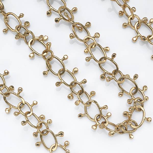 Appraisal: An oval link k gold necklace length in