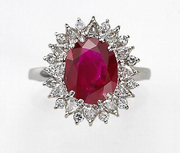 Appraisal: A ruby diamond and eighteen karat white gold ring ruby