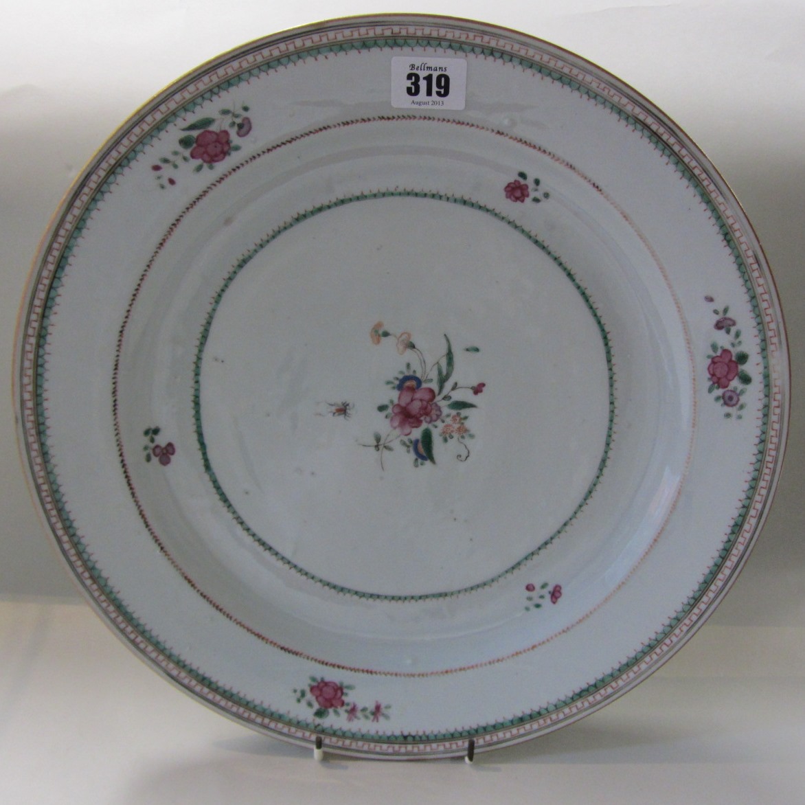 Appraisal: A Chinese famille rose charger late th century decorated with