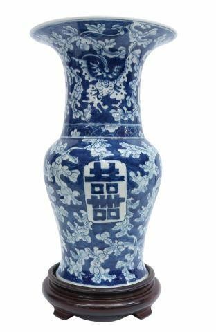 Appraisal: Chinese blue and white glazed porcelain vase baluster form with