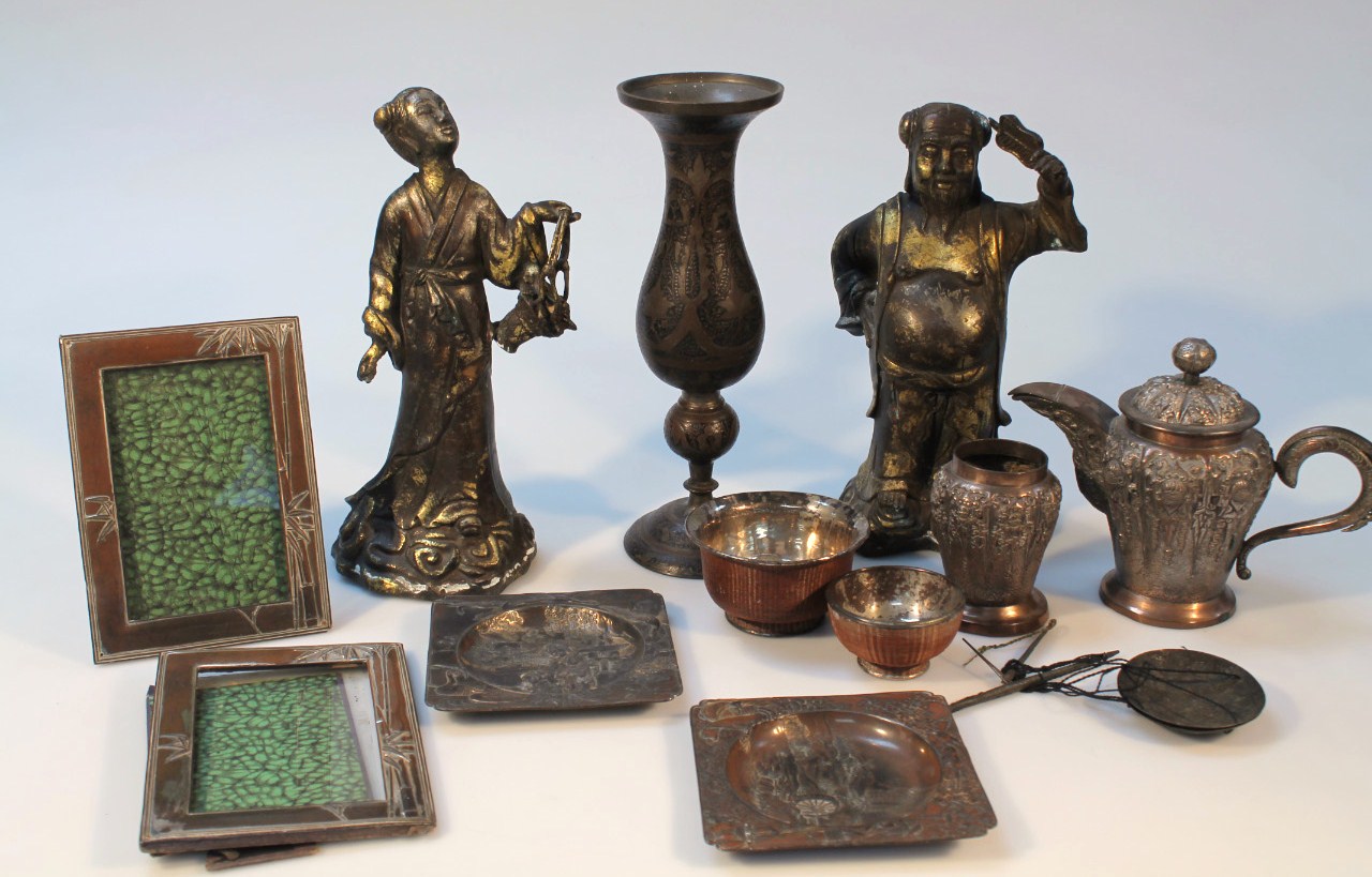 Appraisal: Various Japanese metalware to include a figure of a geisha