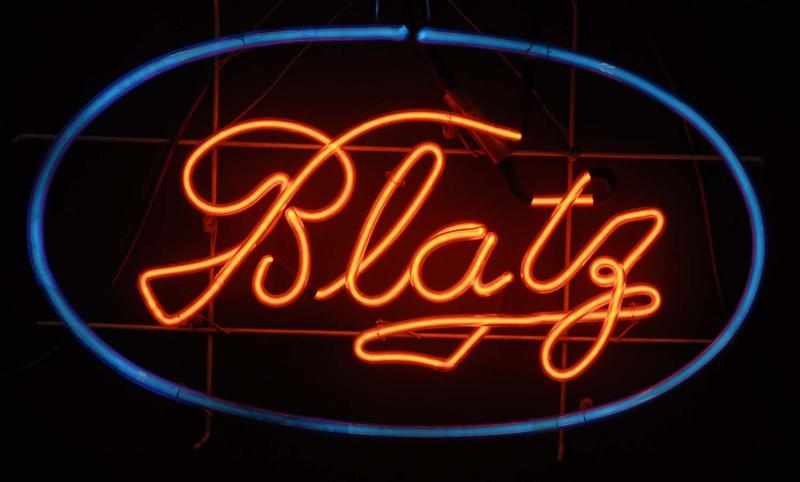 Appraisal: Blatz Oval Neon Sign Description s to s Val Blatz