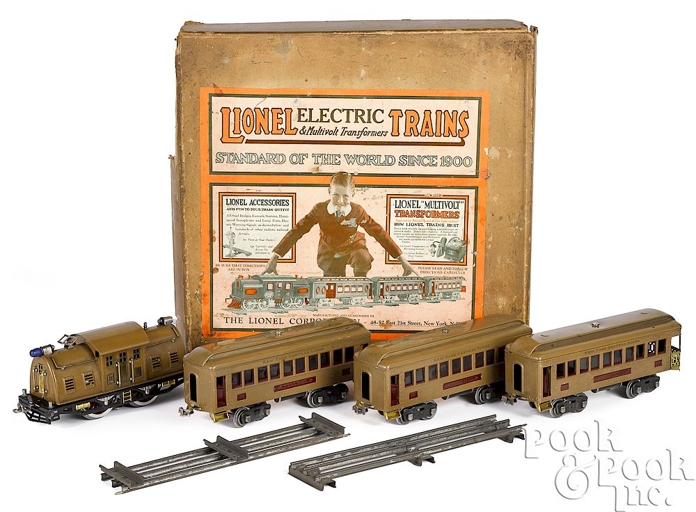 Appraisal: Lionel no four-piece train set Lionel no four-piece train set