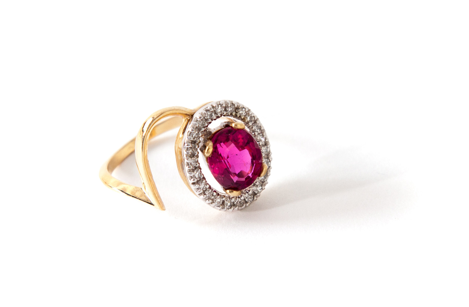 Appraisal: RUBY AND DIAMOND RING American st century Tested K yellow