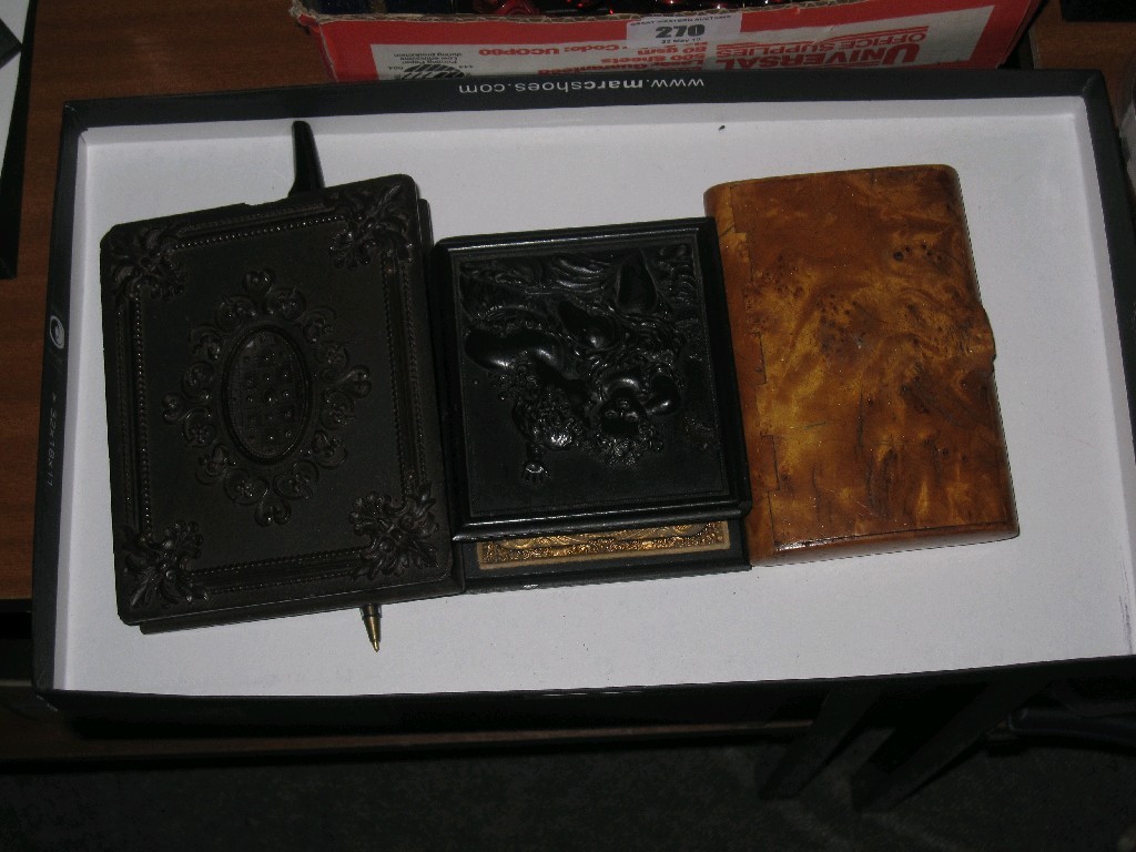 Appraisal: Lot comprising cigarette case daguerreotype and case