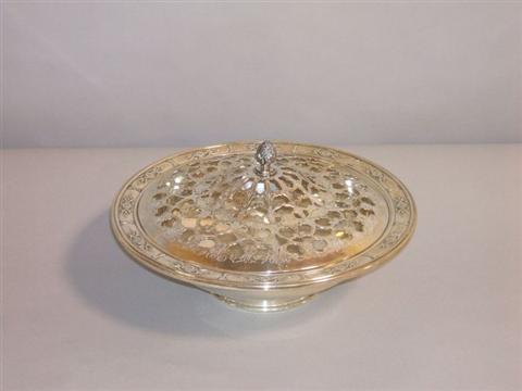 Appraisal: INTERNATIONAL SILVER FLOWER BOWL Shape no with plated cover with