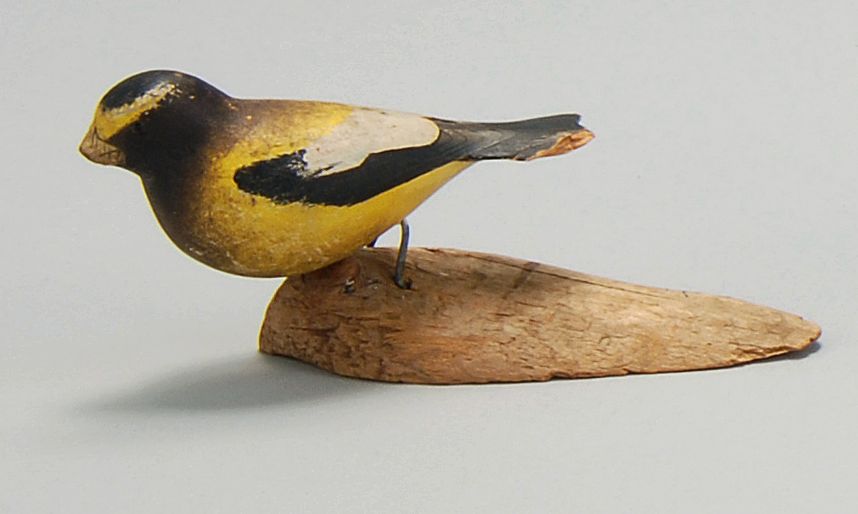 Appraisal: MINIATURE DECORATIVE GROSSBEAK By Robert Morse of Ellsworth Maine Glass