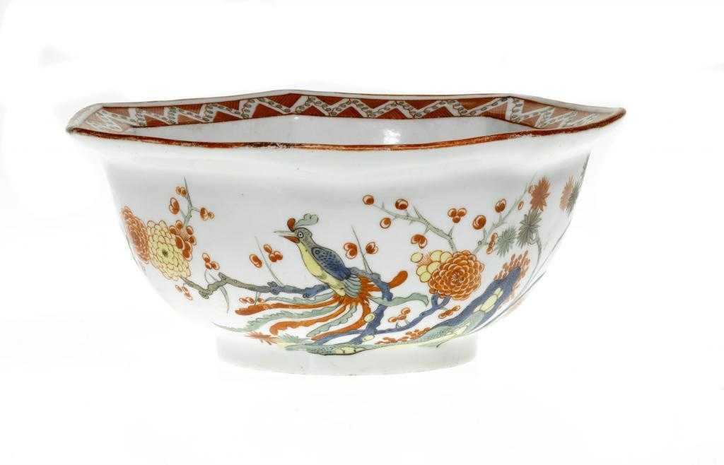 Appraisal: A DERBY HEPTAGONAL BOWL enamelled in kakiemon style with a