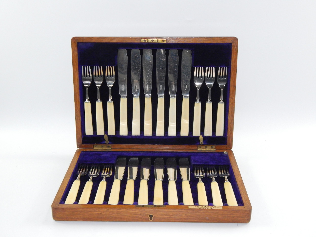 Appraisal: A George V silver fish canteen of cutlery with ivory