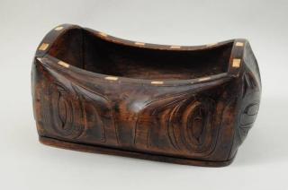 Appraisal: Northwest Coast Carved Bentwood Box Northwest Coast carved bentwood box