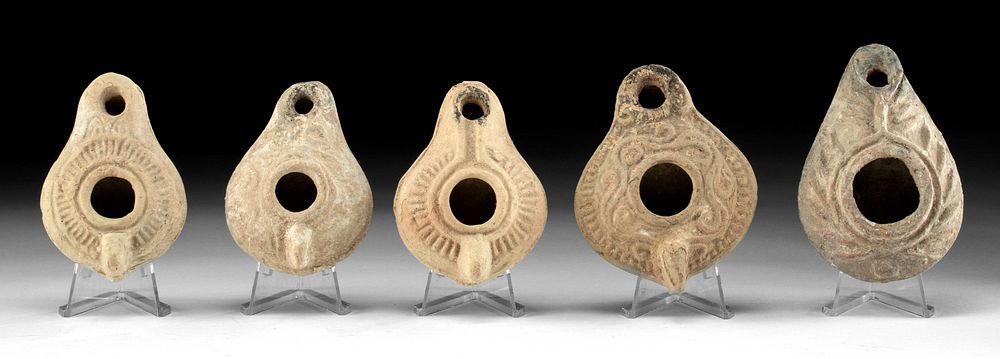 Appraisal: Lot of Roman Terracotta Oil Lamps Rome Imperial ca st