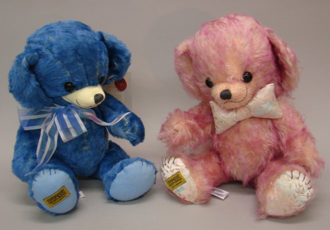 Appraisal: Pair of tagged English Merrythought mohair Cheeky bears Azure and