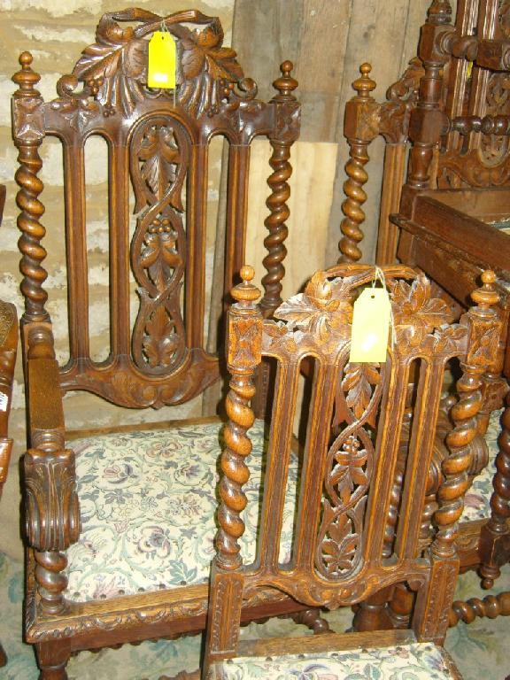 Appraisal: A set of eight Victorian oak dining chairs in a