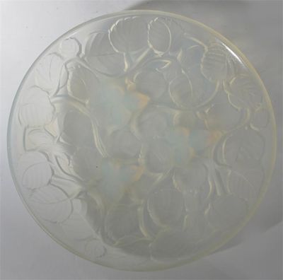 Appraisal: An Arrers opalescent glass bowl moulded in relief with cobnuts