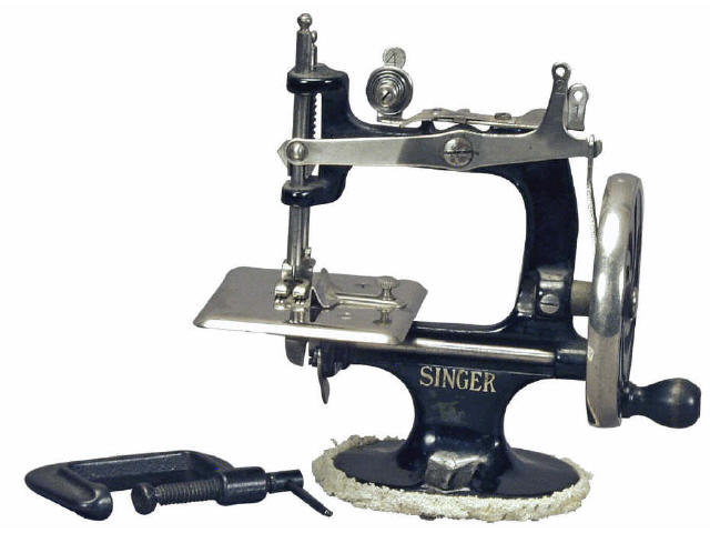 Appraisal: Singer model childs sewing machine in fine original condition and