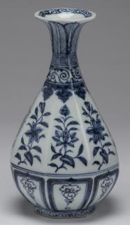 Appraisal: Chinese pear Chinese blue and white pear form vase having