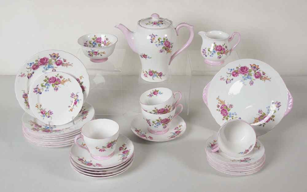 Appraisal: SHELLEY FINE BONE CHINA BREAKFAST SET Luncheon or dessert Set