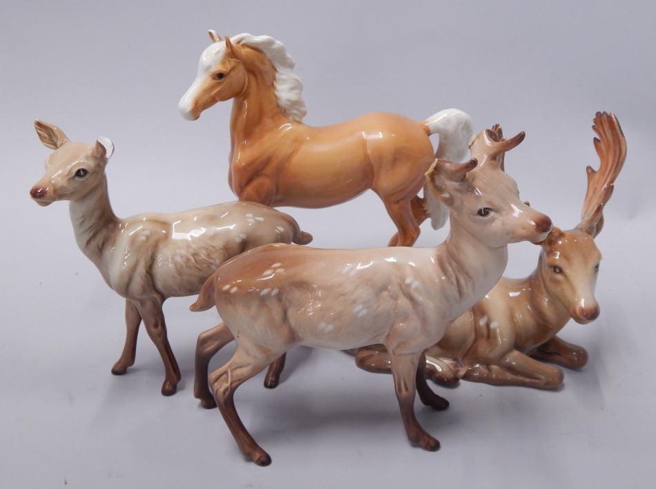 Appraisal: Various Beswick to include stag hind and fawn group comprising