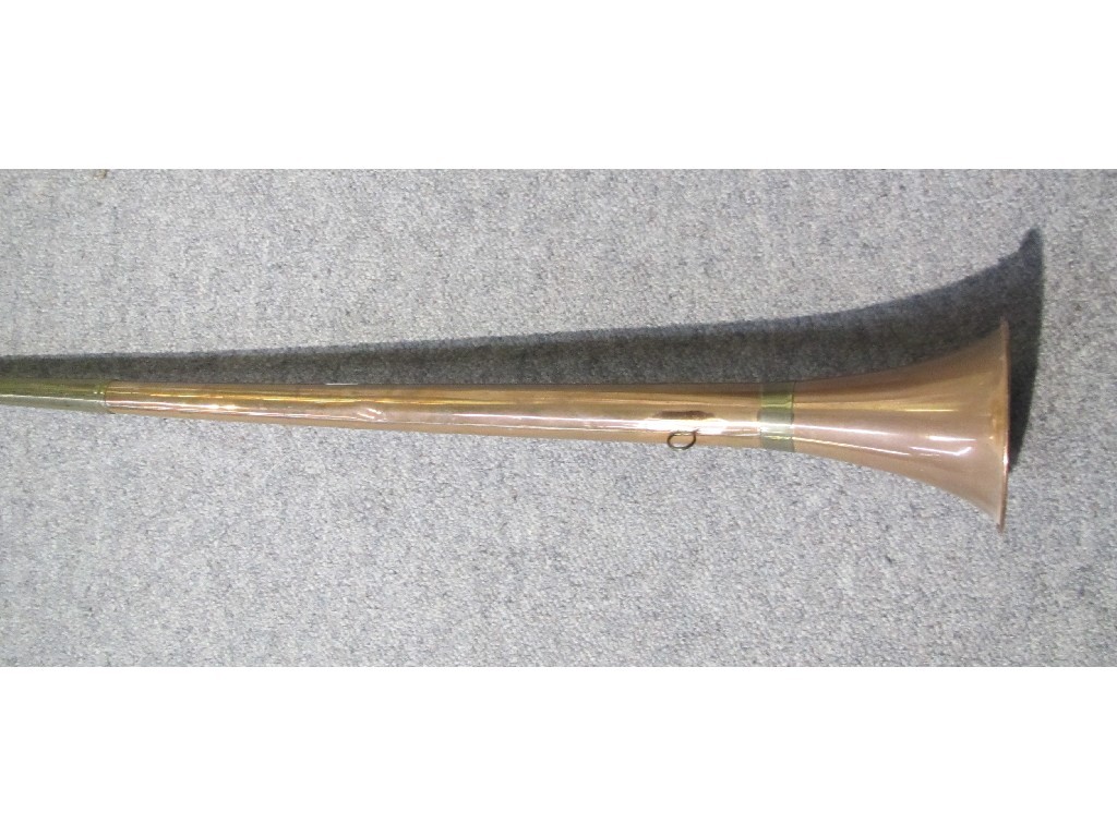 Appraisal: Hunting horn