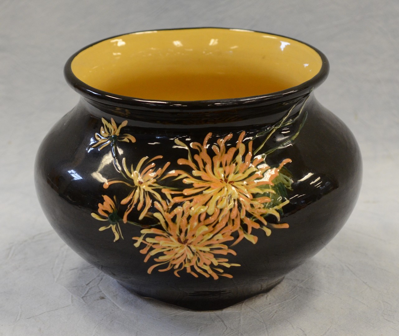 Appraisal: Weller Dickensware jardiniere no issues - h x dia